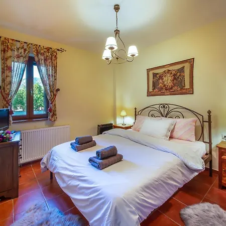 Livadi Cozy Villa Arachova Exterior foto